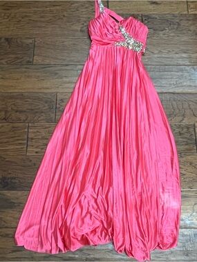 Sequin hearts women’s sequined one strapped pleated masquerade dress